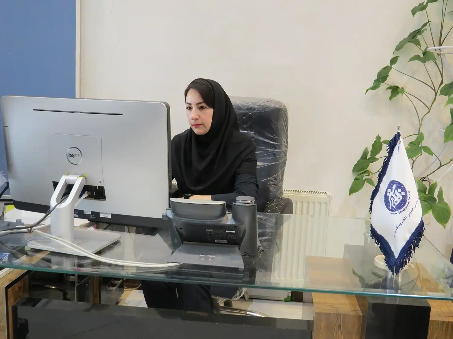 واحد مناقصات و استعلام ها 1